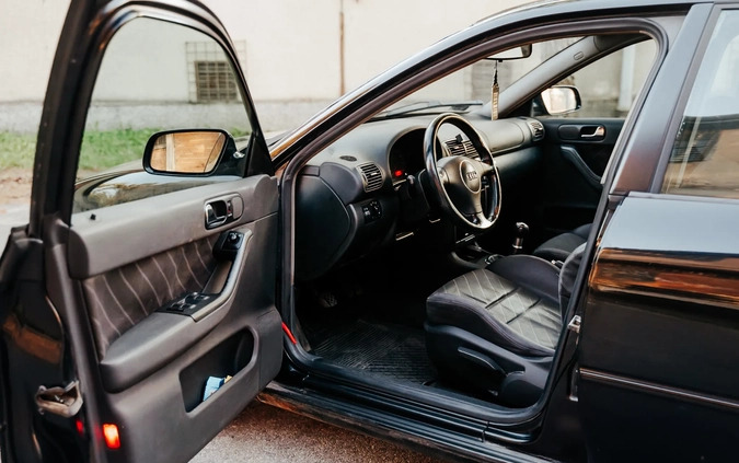 Audi A3 cena 9500 przebieg: 320000, rok produkcji 2001 z Łobżenica małe 781